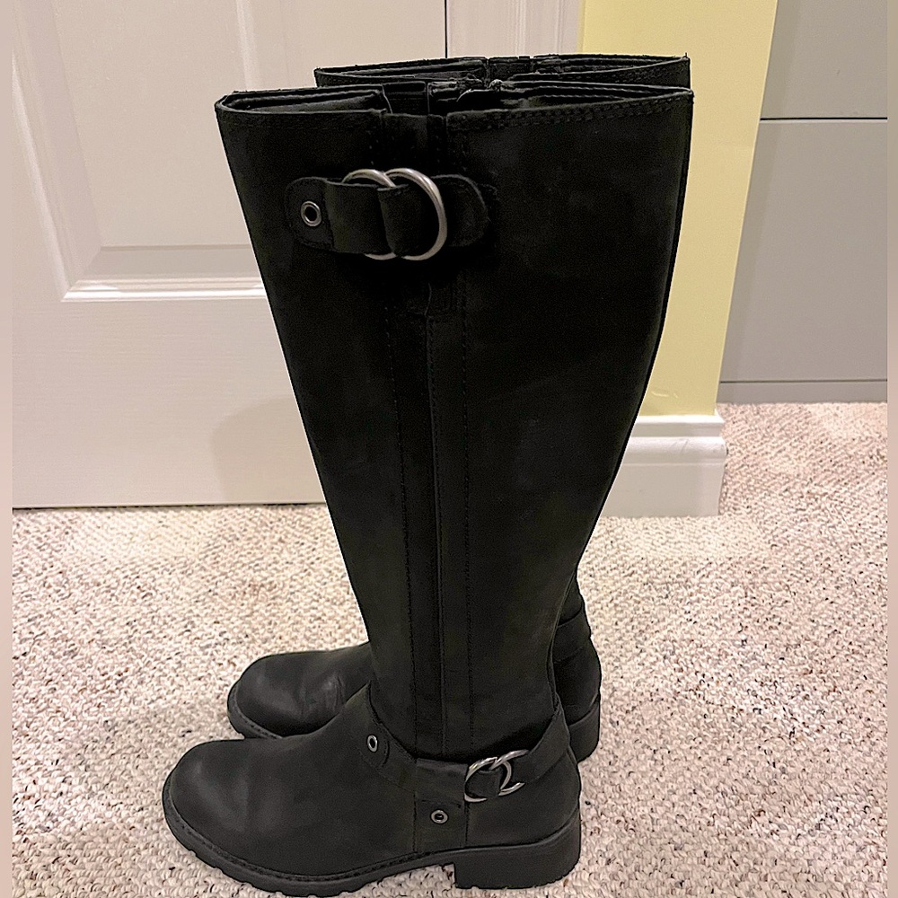 COPY - Clarks Orinocco Step Motorcycle in Women's size 7.5M.  Like new conditio…